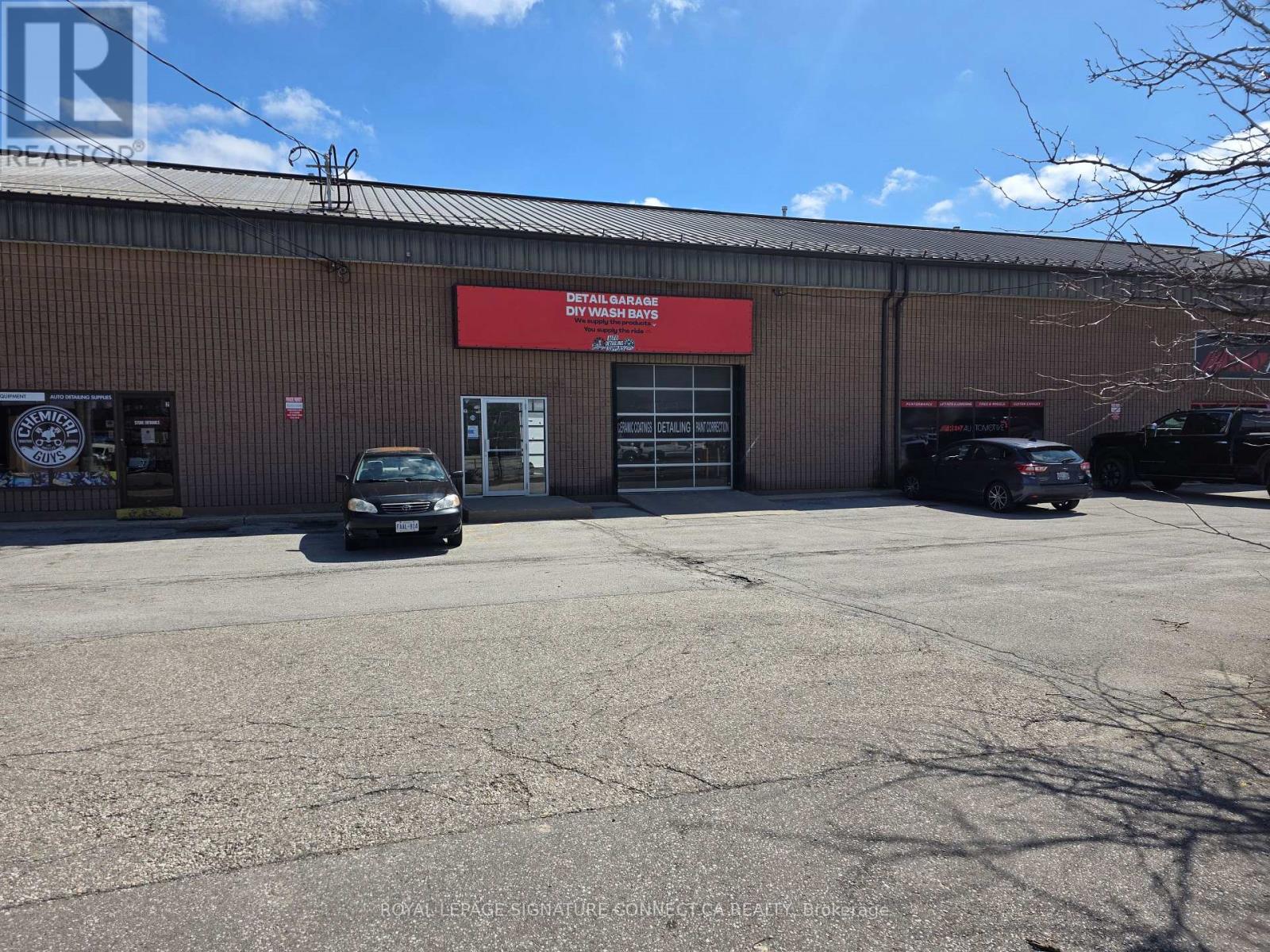 MLS® listing #29637487 for sale located at 1215 VICTORIA STREET N