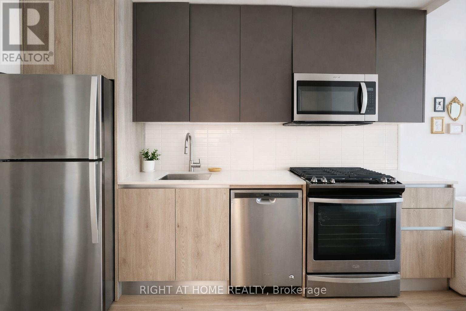 MLS® listing #29638677 for sale located at 2108 - 2A CHURCH STREET