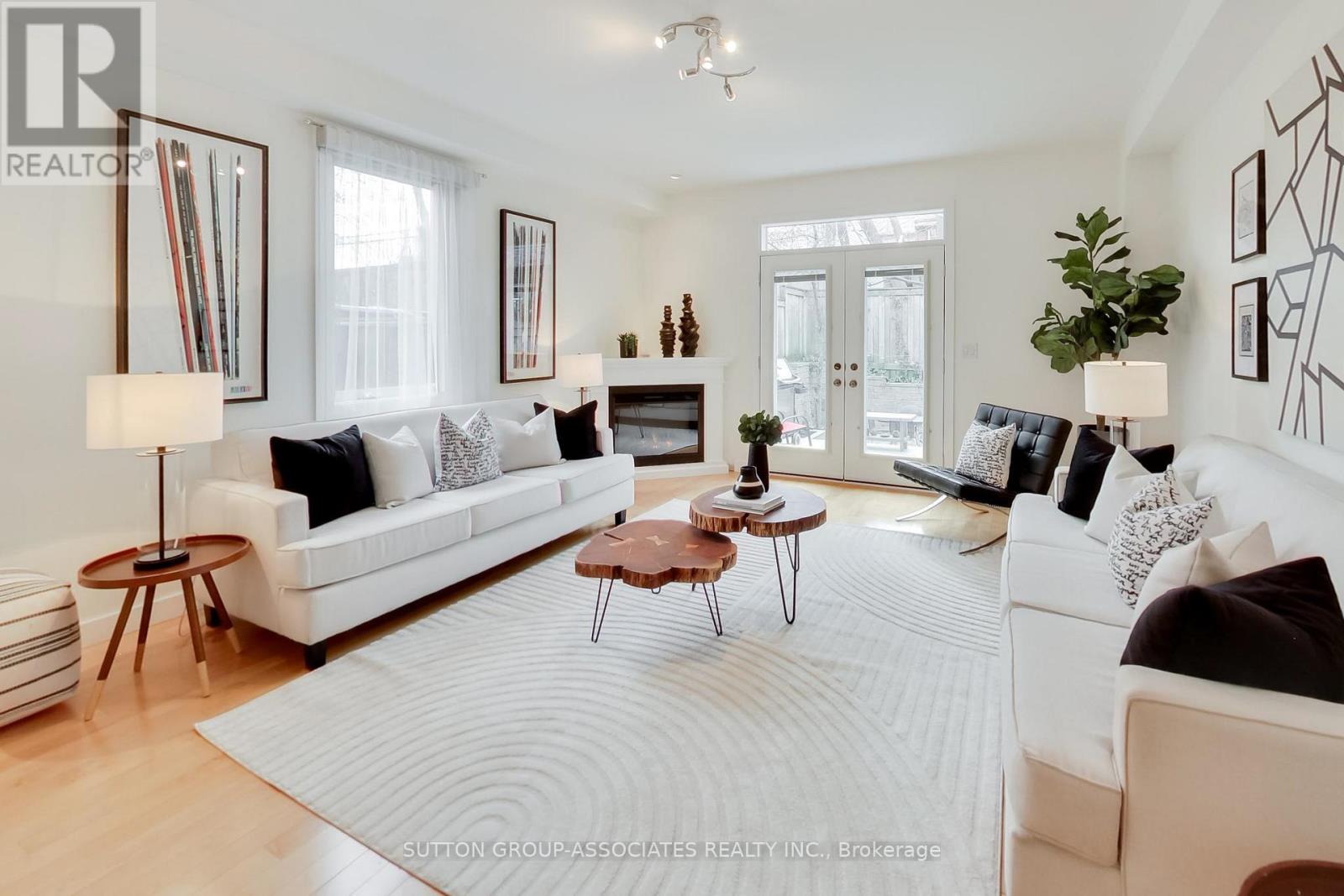 MLS® listing #29638893 for sale located at 80A ROBINA AVENUE