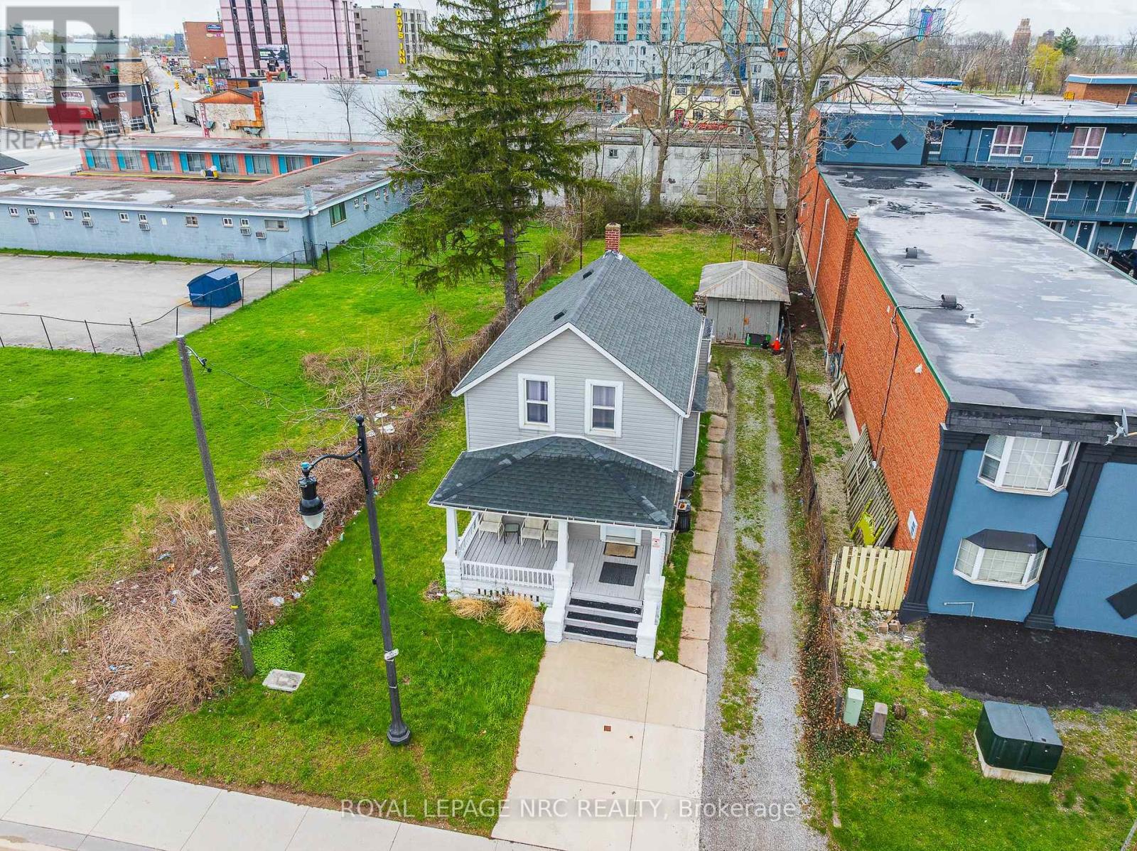 MLS® listing #29640589 for sale located at 5930 FALLSVIEW BOULEVARD