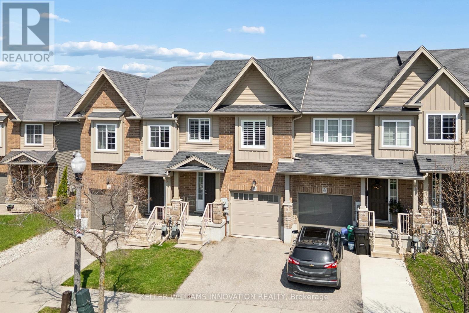 MLS® listing #29642864 for sale located at 951 ZELLER CRESCENT