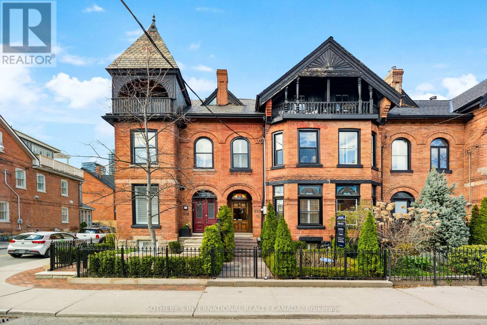 MLS® listing #29644808 for sale located at 328 WELLESLEY STREET E