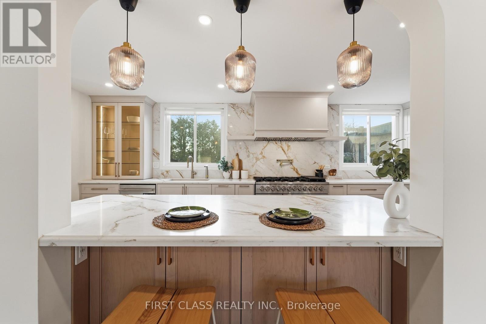 MLS® listing #29644831 for sale located at 88 DAWN HILL TRAIL