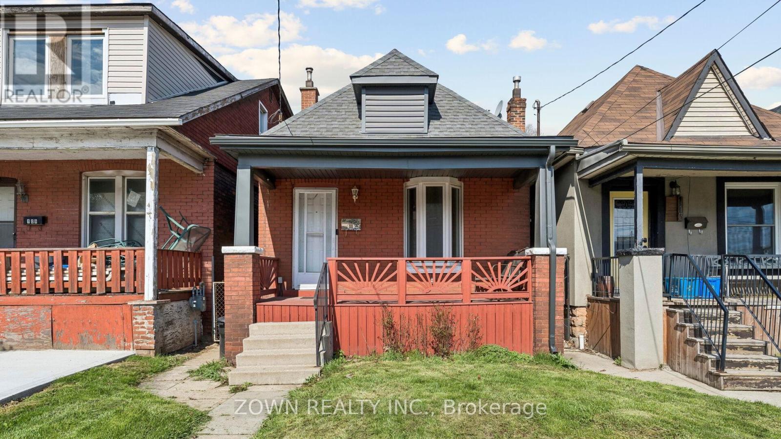 MLS® listing #29644995 for sale located at 111 HILLYARD STREET