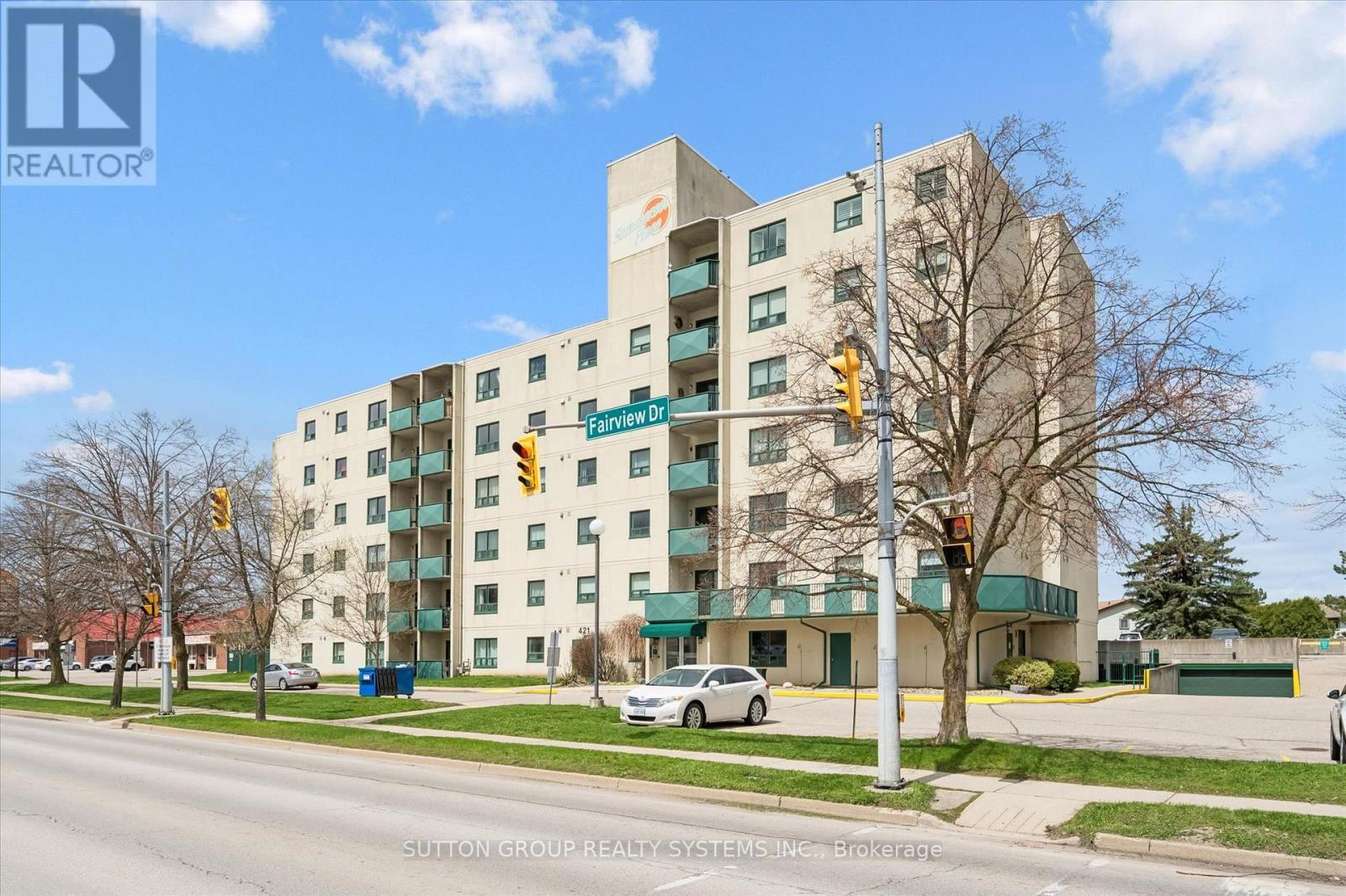 MLS® listing #29645493 for sale located at 406 - 421 FAIRVIEW DRIVE