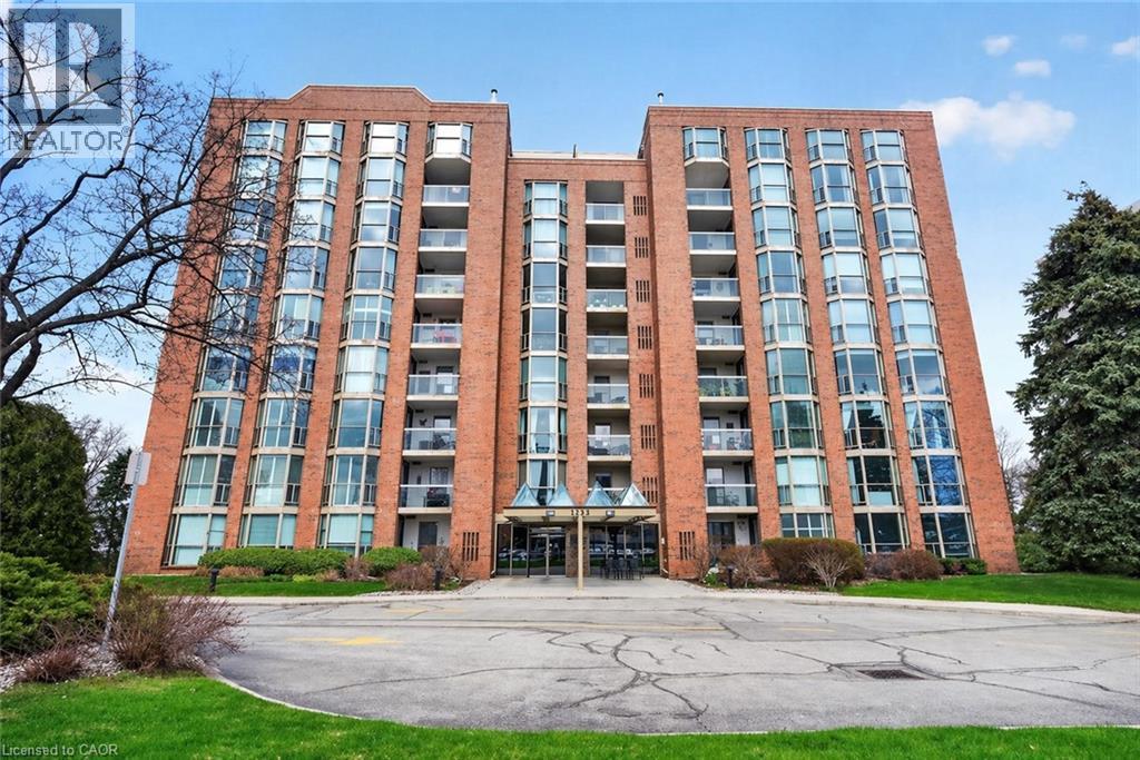 MLS® listing #29645563 for sale located at 1225 NORTH SHORE Boulevard E Unit# 307
