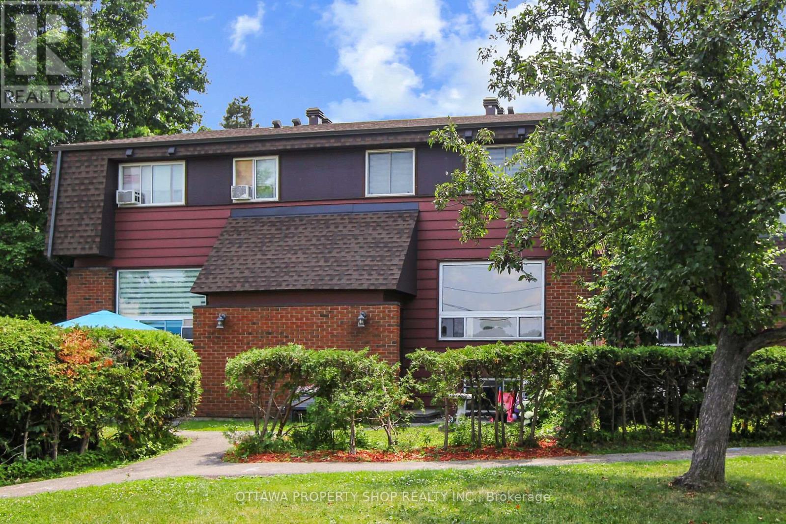 MLS® listing #29645633 for sale located at 1F BANNER ROAD