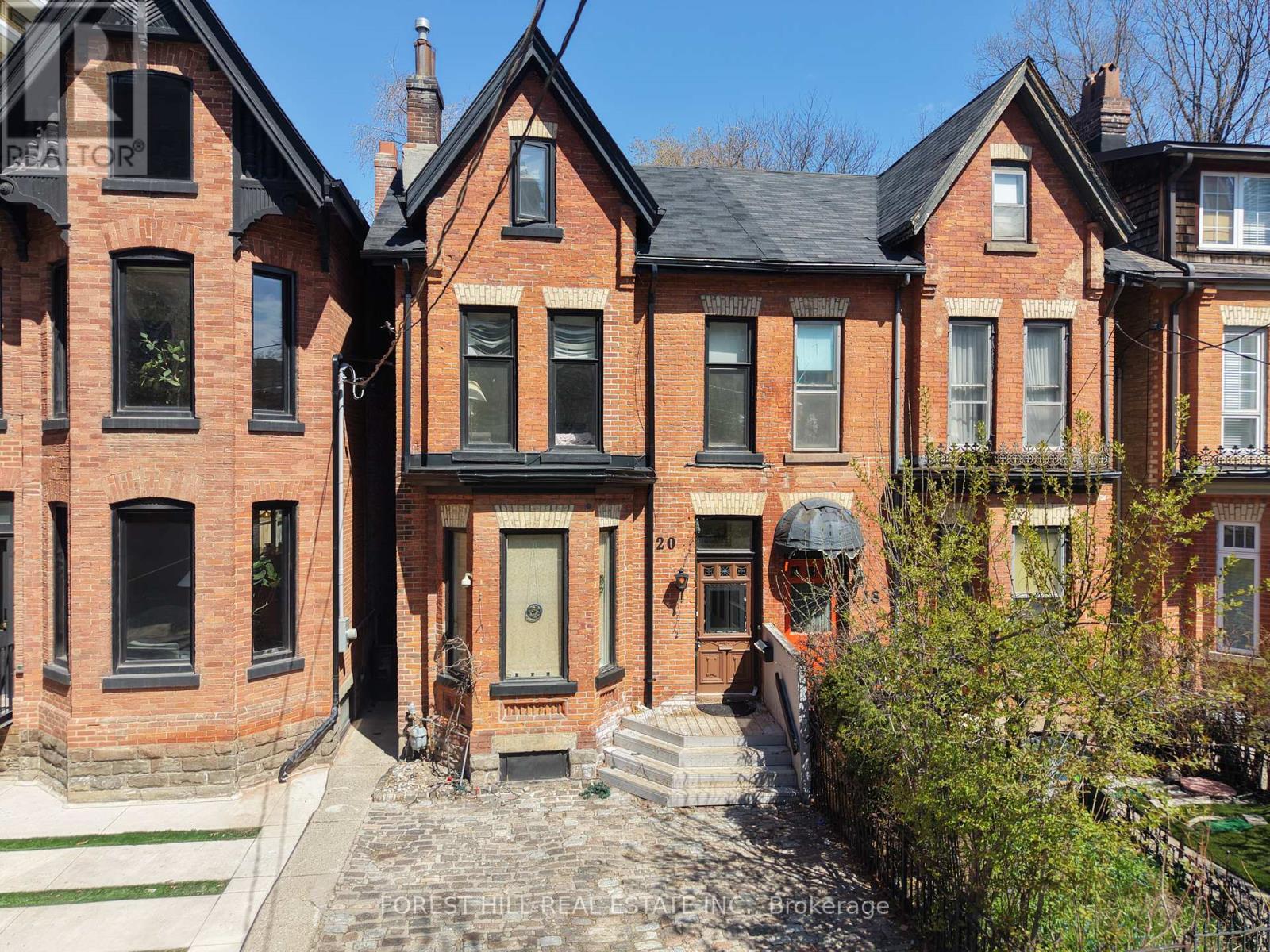 MLS® listing #29650356 for sale located at 20 WEBSTER AVENUE