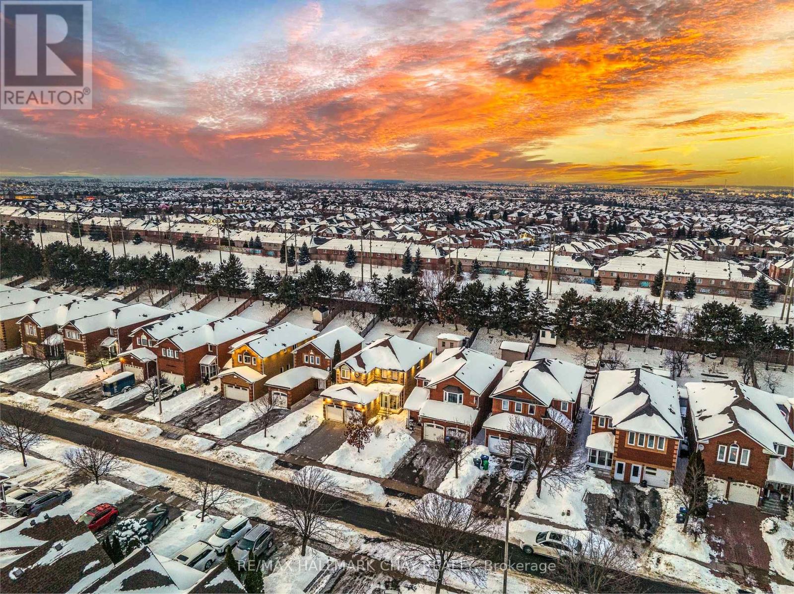 MLS® listing #29652284 for sale located at 72 RAVENSCLIFFE COURT