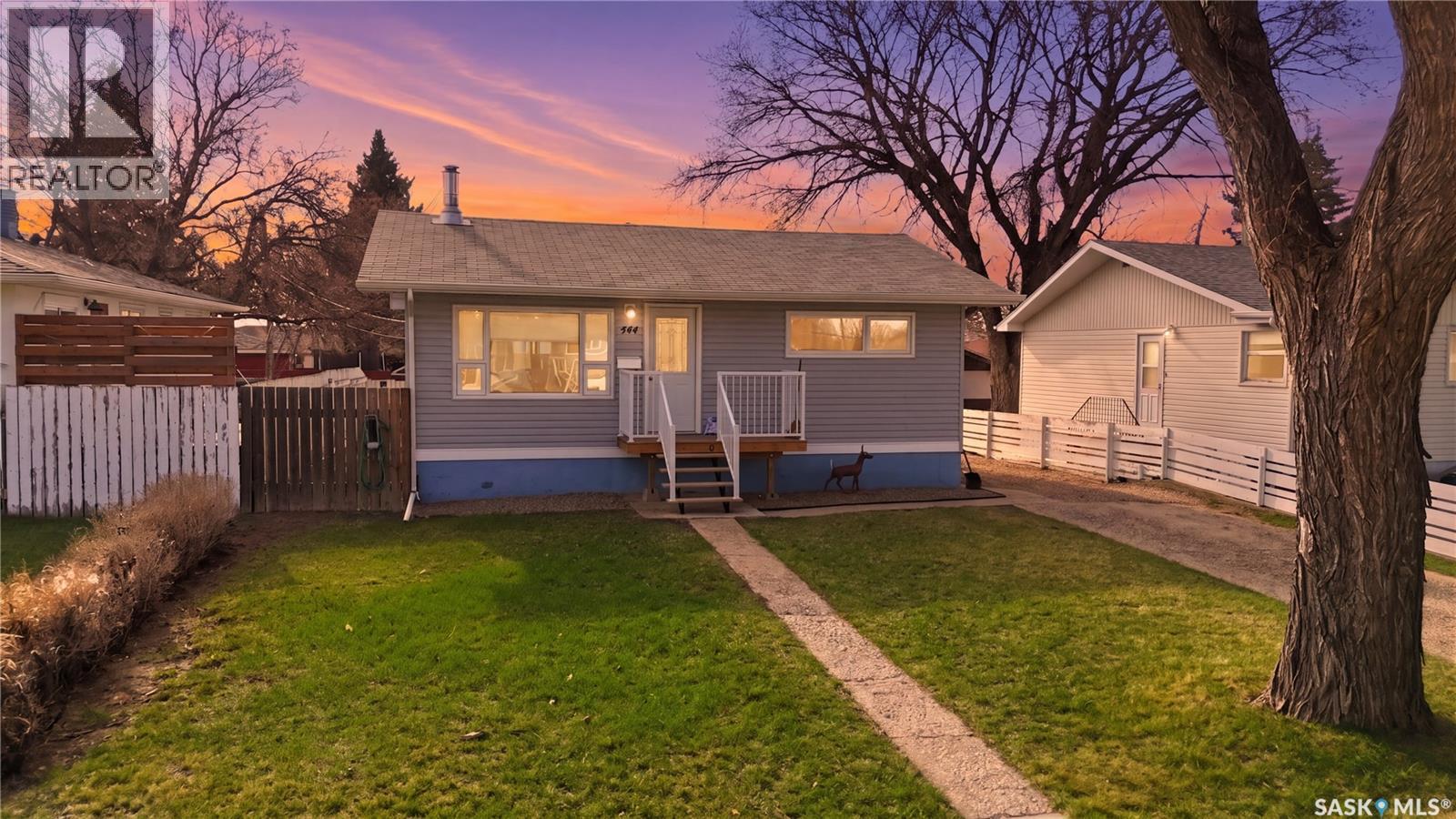 MLS® listing #29652498 for sale located at 444 5th AVENUE SE