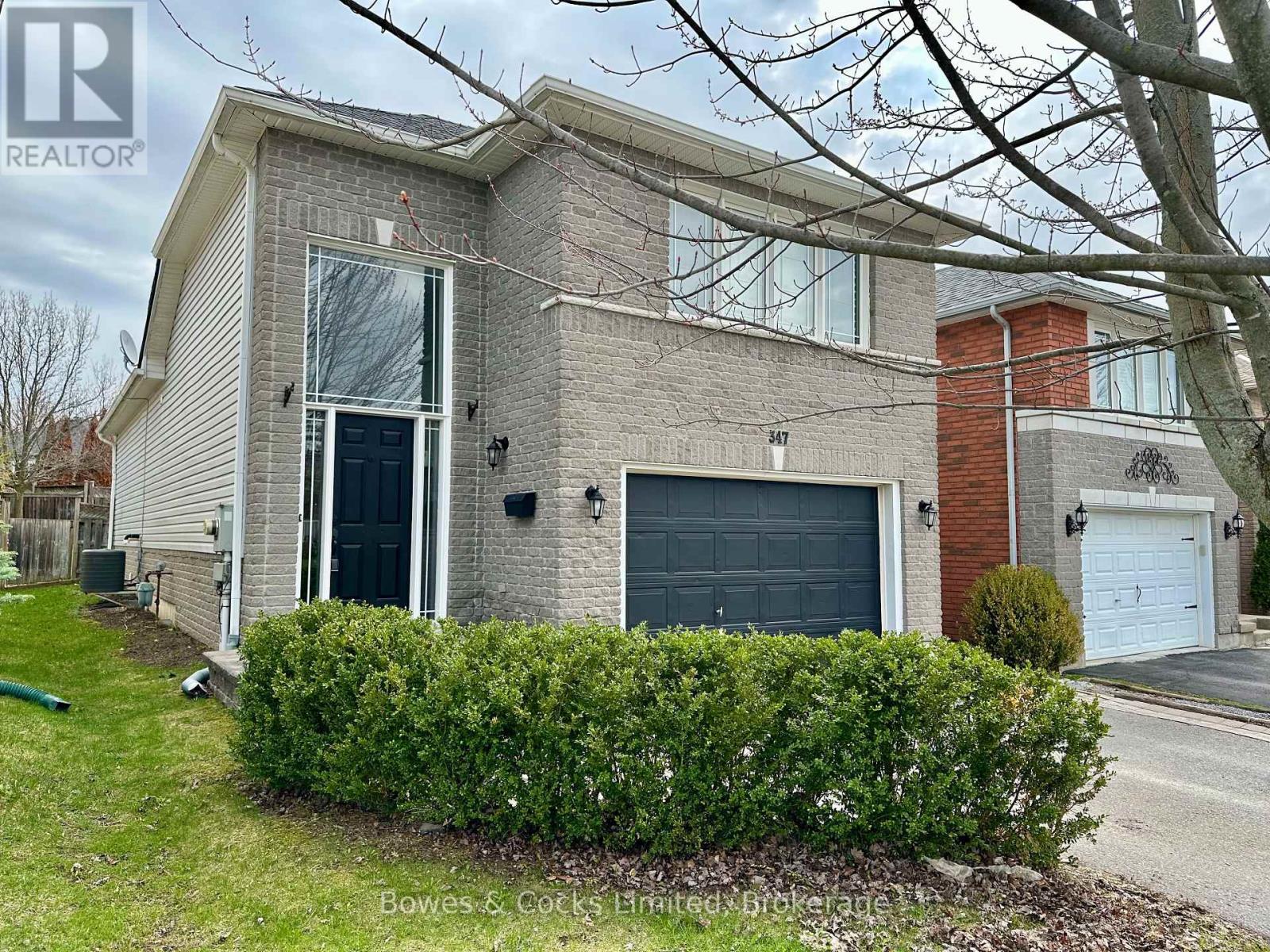 MLS® listing #29653220 for sale located at 347 MIDDLEFIELD ROAD