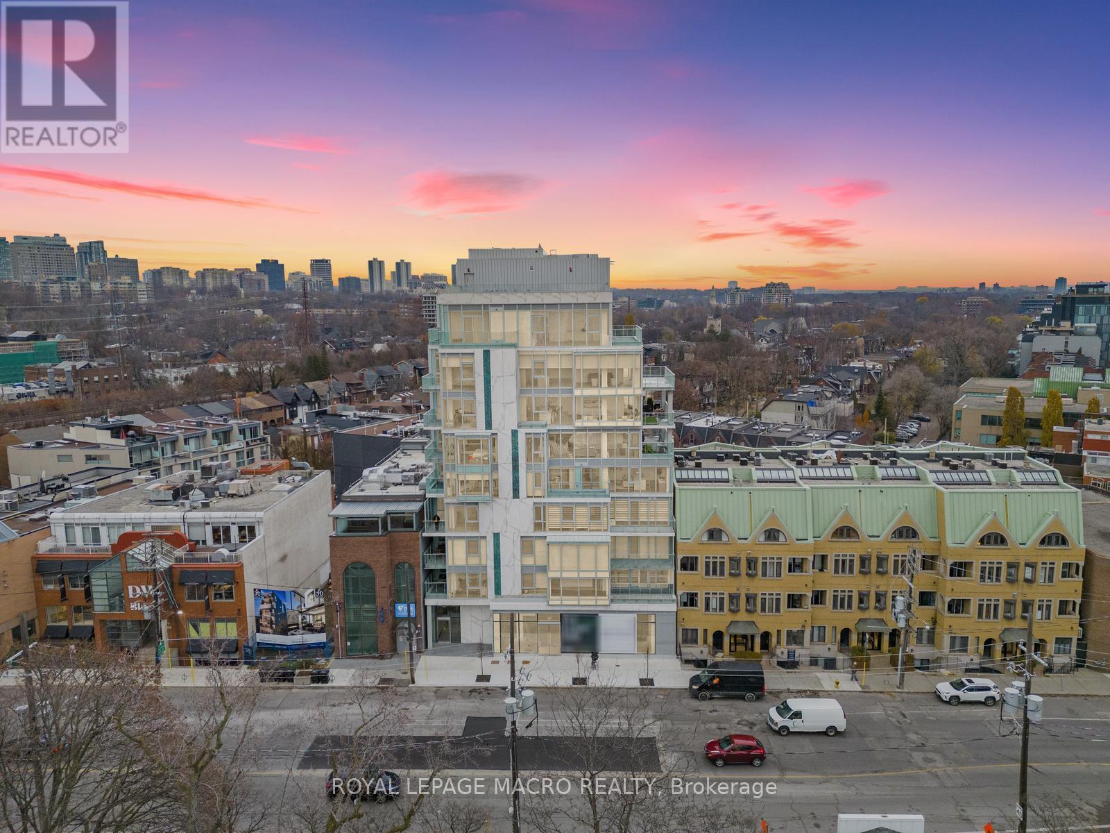MLS® listing #29653299 for sale located at 403 - 346 DAVENPORT ROAD