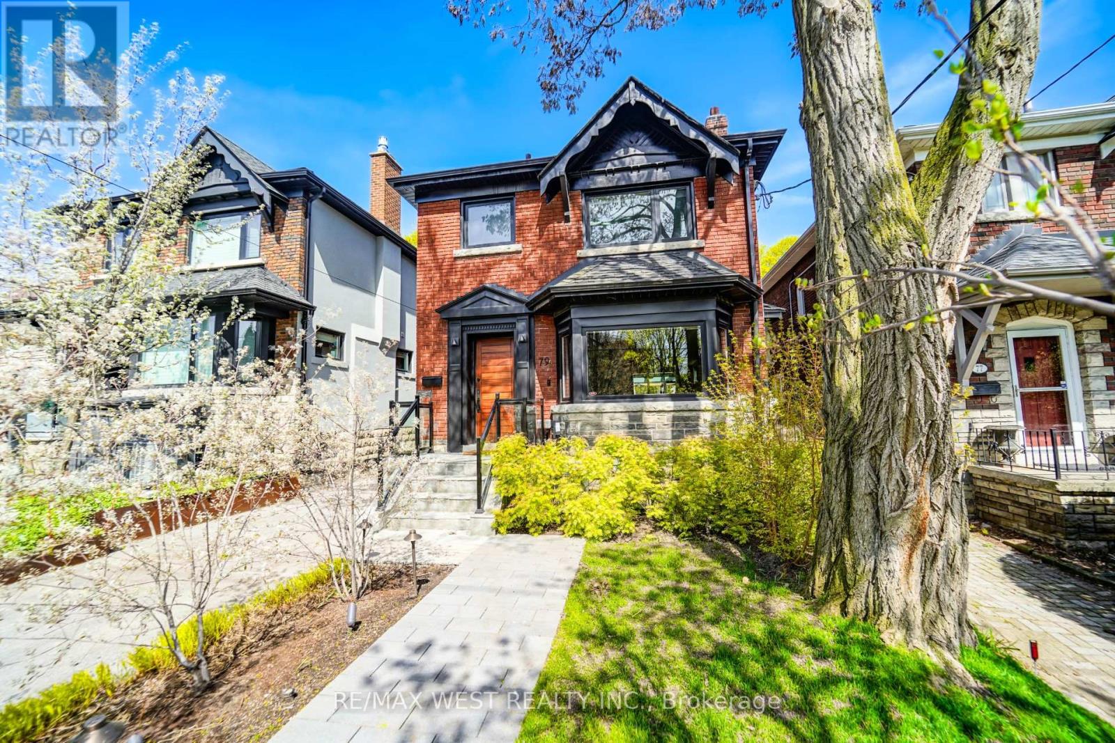 MLS® listing #29654058 for sale located at 79 ELMSTHORPE AVENUE