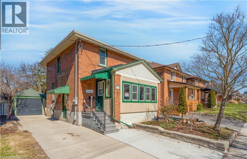 MLS® listing #29655021 for sale located at 24 ONWARD Avenue