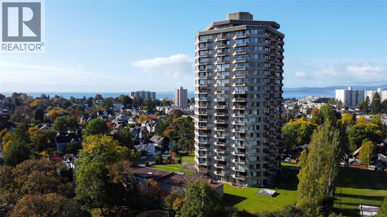 MLS® listing #29655649 for sale located at 705 620 Toronto St