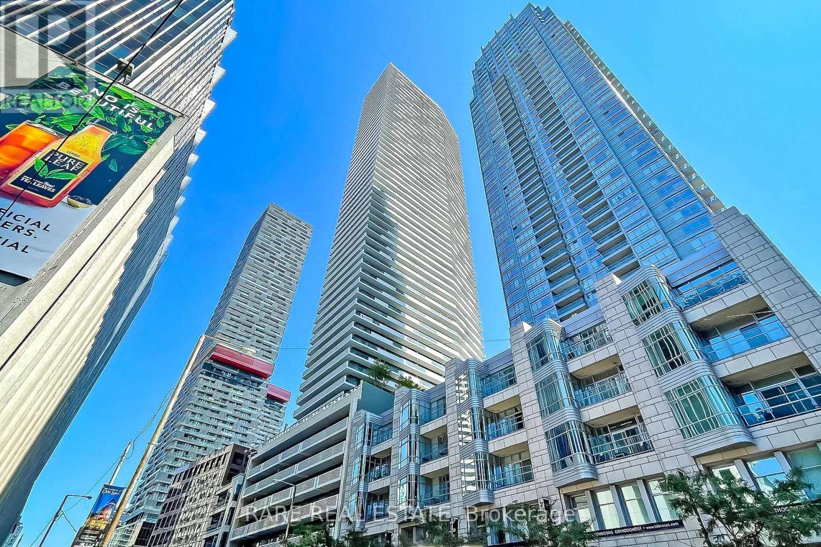 MLS® listing #29656719 for sale located at 1507 - 2221 YONGE STREET