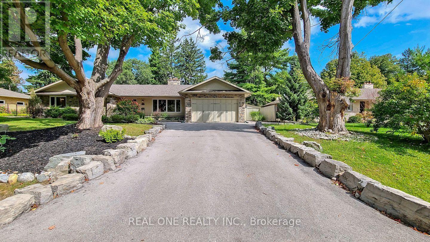 MLS® listing #29656749 for sale located at 265 WOODLAND DRIVE