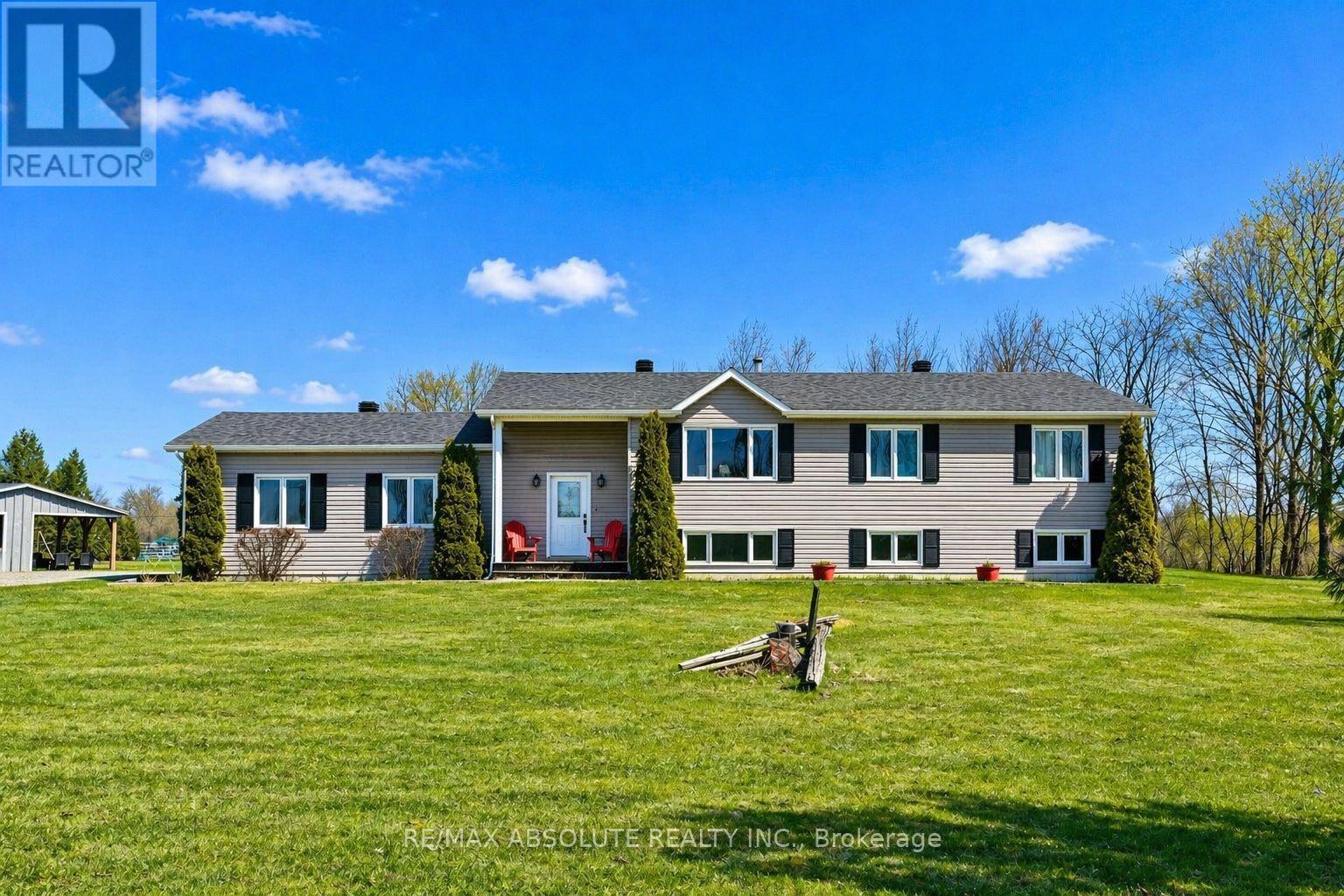 MLS® listing #29656770 for sale located at 7 RACHELLE CRESCENT