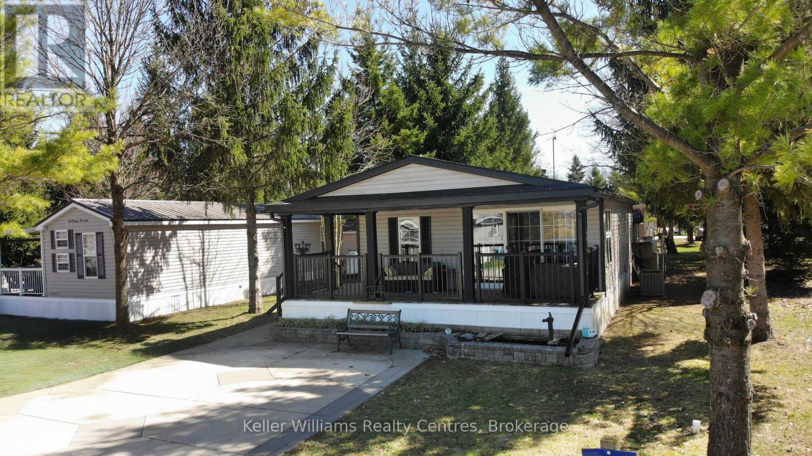 MLS® listing #29657056 for sale located at PR11 - 13 SOUTHLINE AVENUE