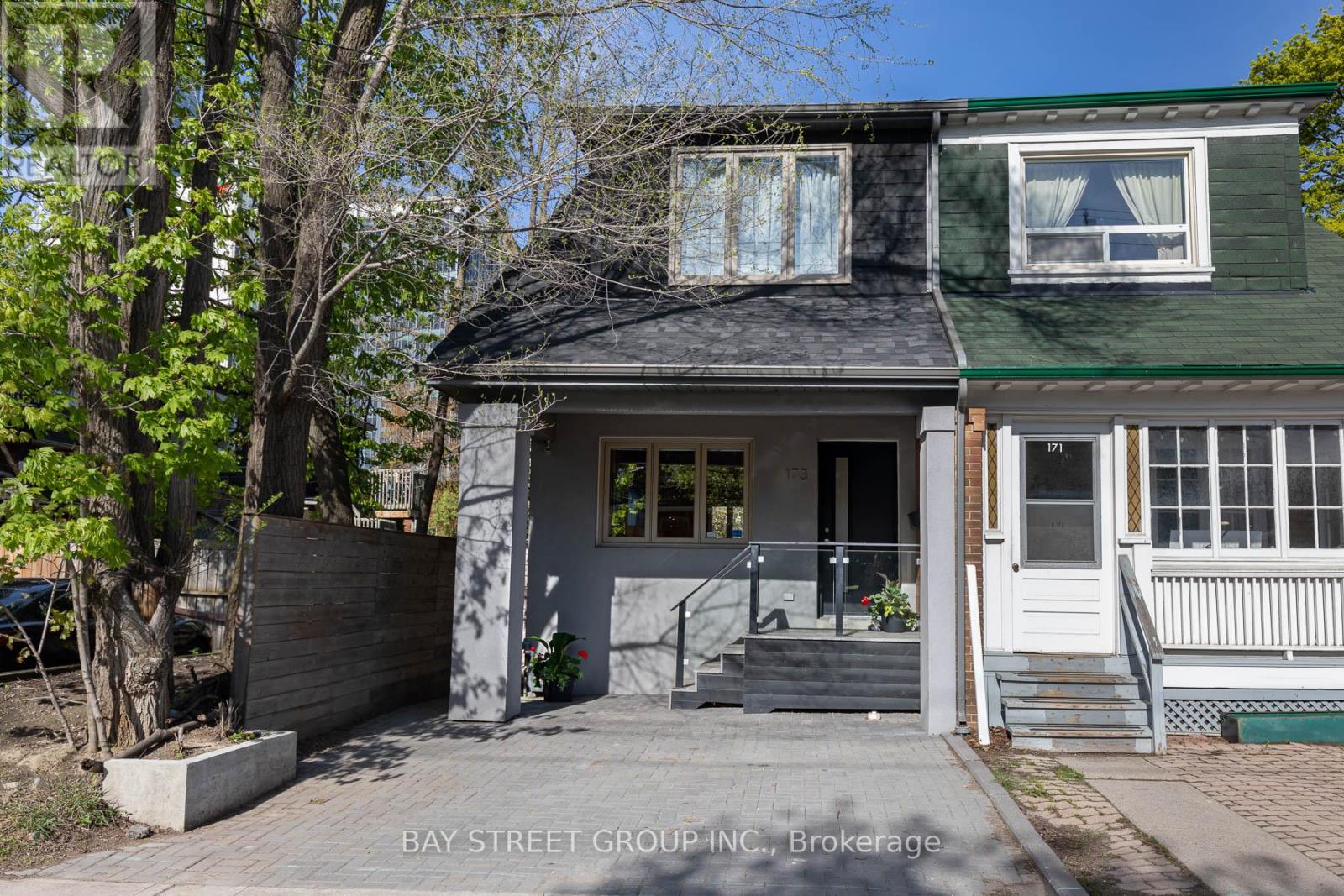 MLS® listing #29658240 for sale located at 173 DUPLEX AVENUE