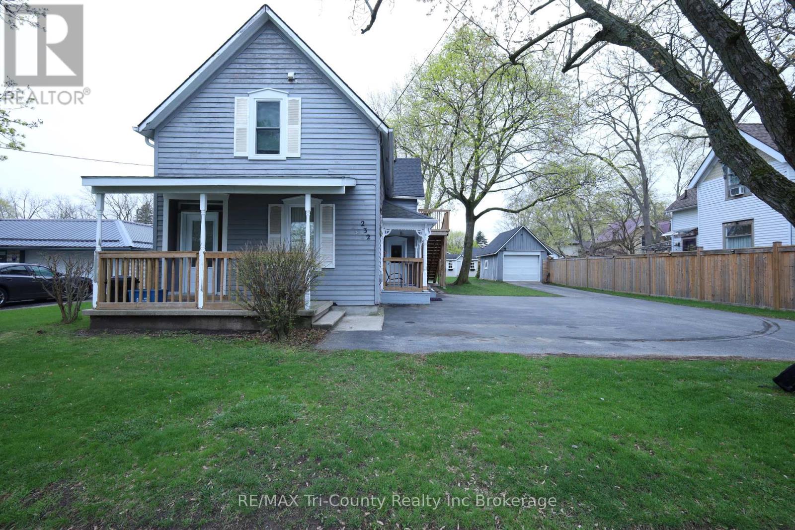 MLS® listing #29658340 for sale located at 232 JOHN STREET S