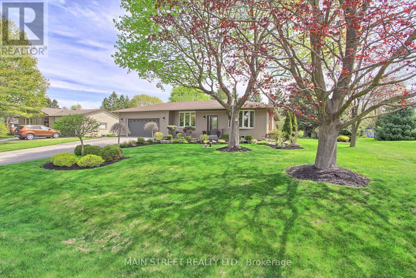 MLS® listing #29658422 for sale located at 3839 FRONT STREET