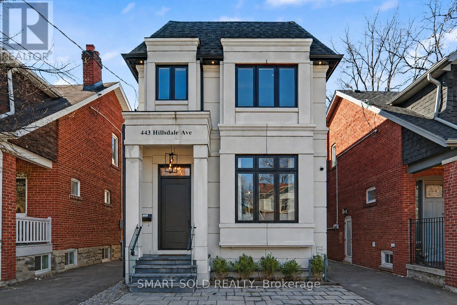 MLS® listing #29659293 for sale located at 443 HILLSDALE AVENUE E