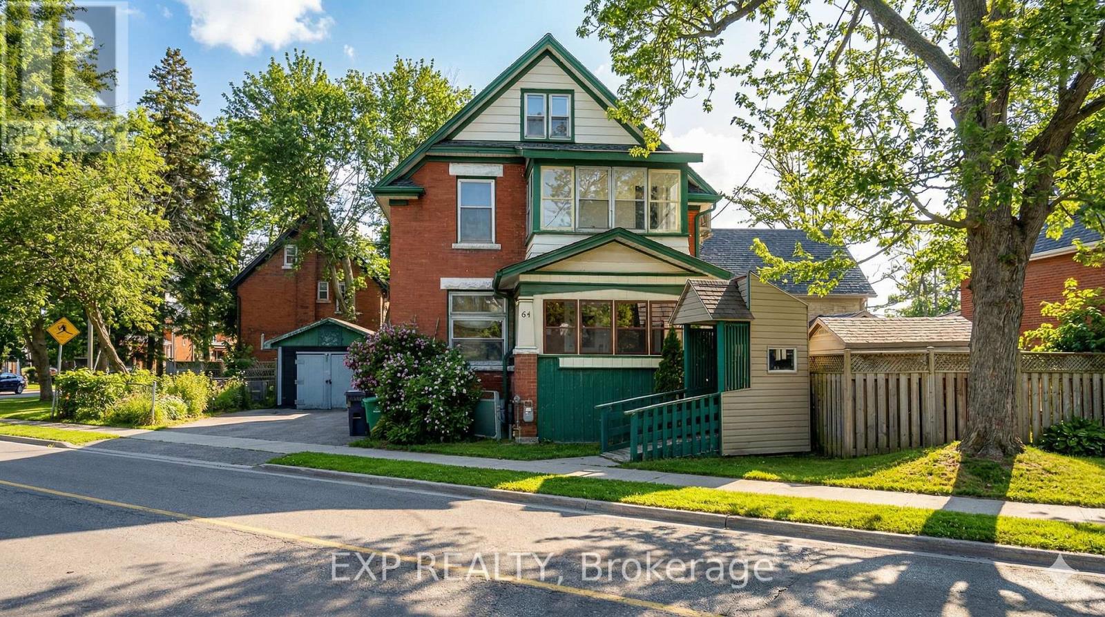 MLS® listing #29663343 for sale located at 64 LANCASTER STREET E