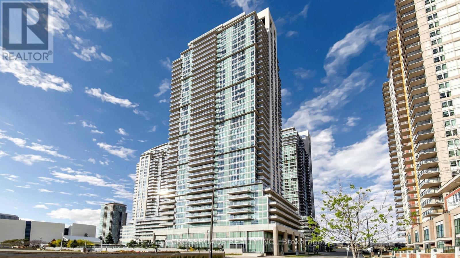 MLS® listing #29664701 for sale located at 702 - 50 TOWN CENTRE COURT