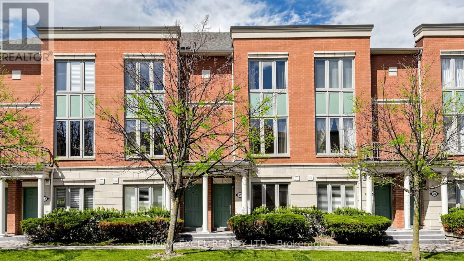 MLS® listing #29664706 for sale located at 72 SUNCREST BOULEVARD