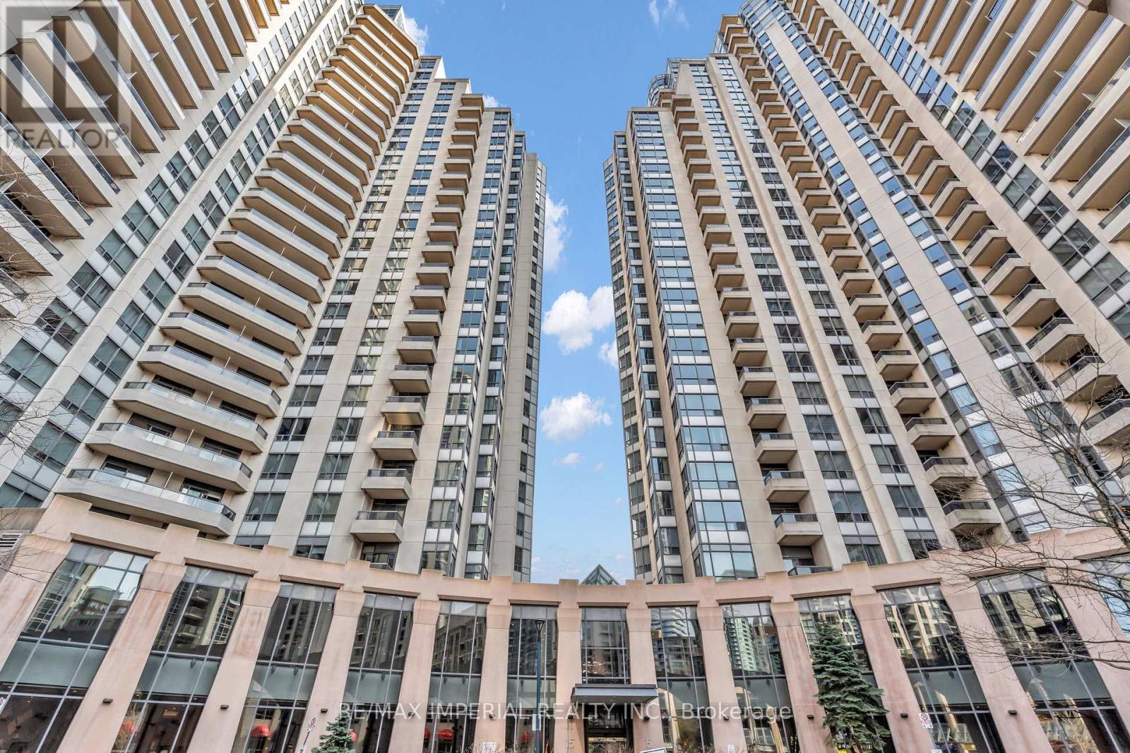 MLS® listing #29664726 for sale located at 1206 - 5 NORTHTOWN WAY