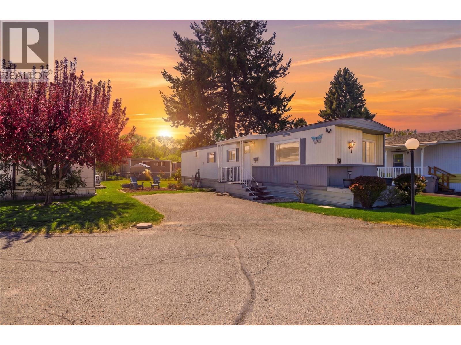 MLS® listing #29668161 for sale located at 2401 ORD Road Unit# 49