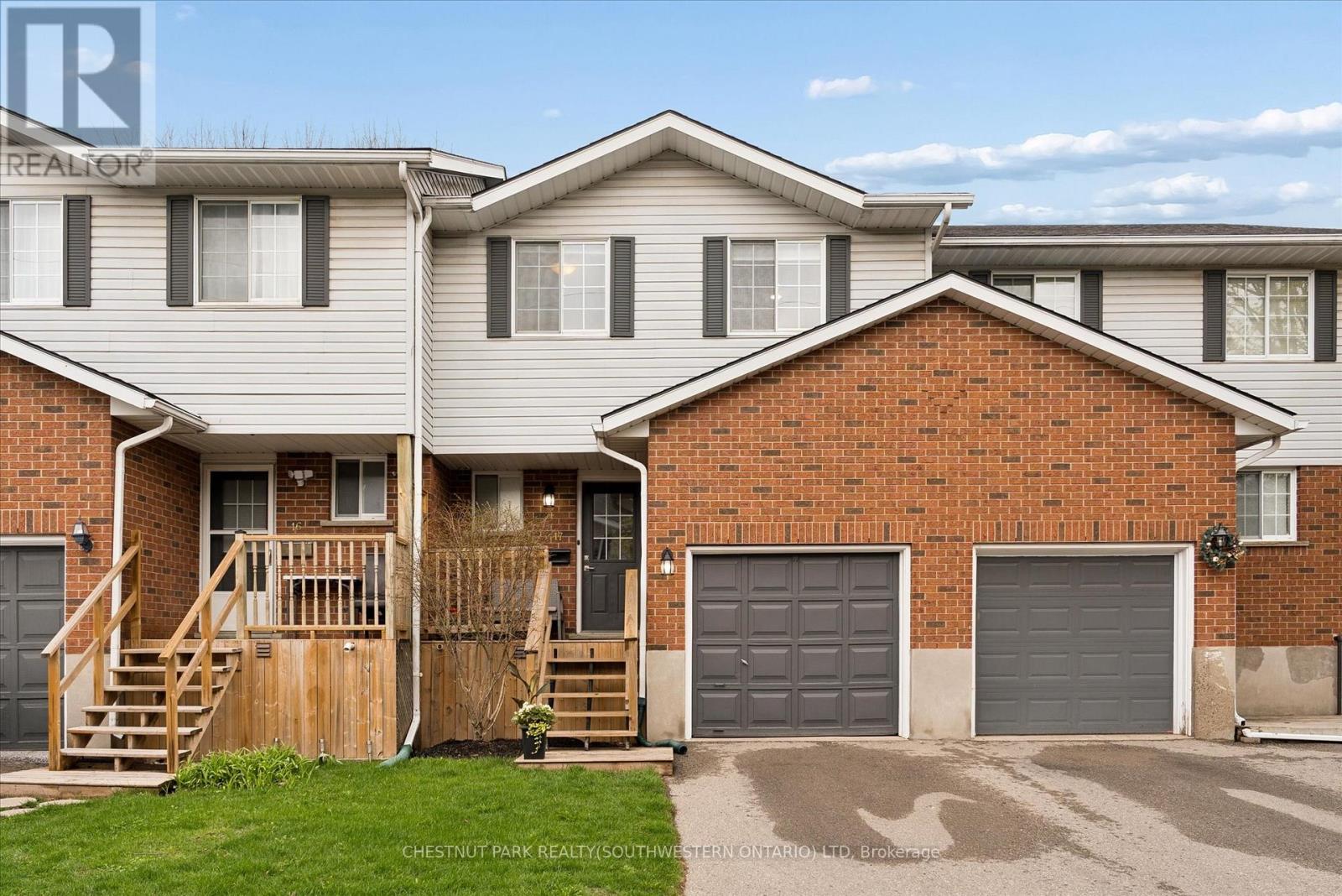 MLS® listing #29670545 for sale located at 17 - 350 ERBSVILLE ROAD