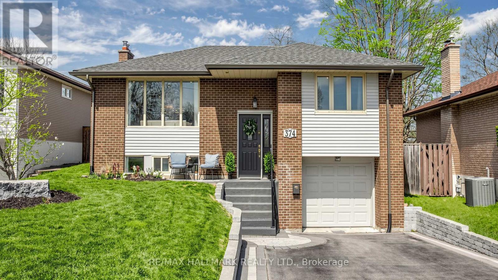 MLS® listing #29670743 for sale located at 374 HILLCROFT STREET