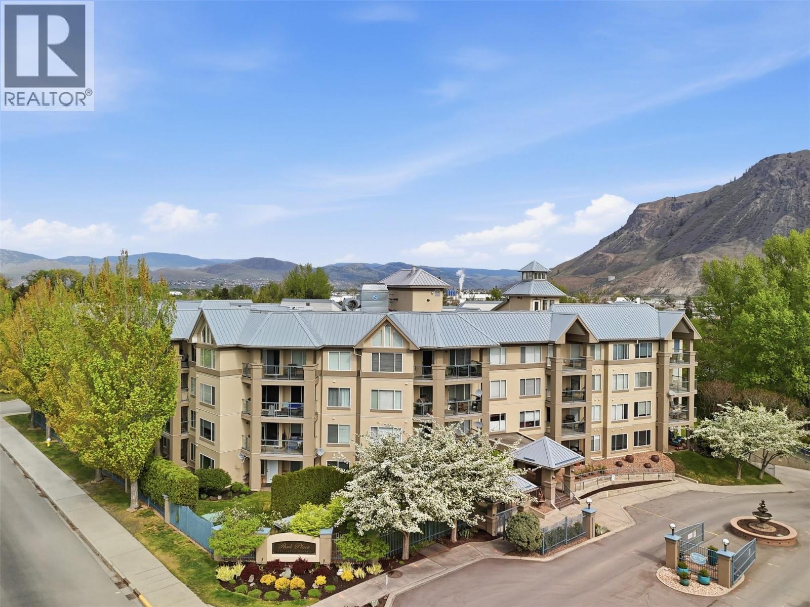 MLS® listing #29674465 for sale located at 950 LORNE Street Unit# 407
