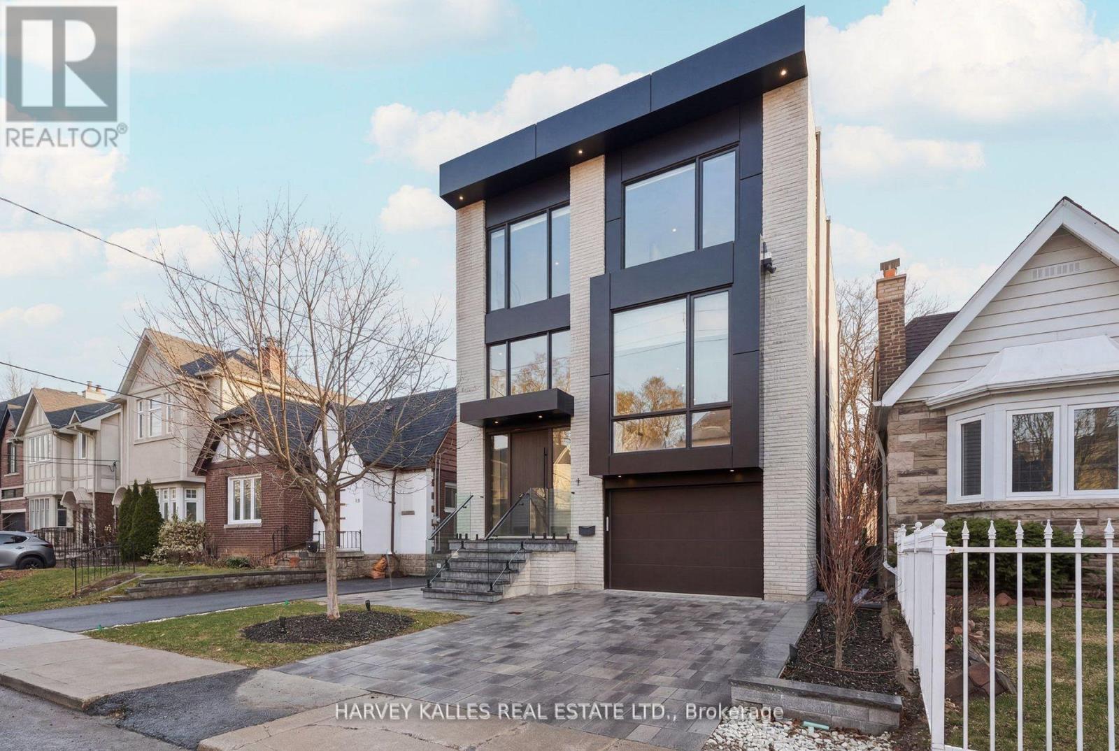 MLS® listing #29675388 for sale located at 45 GLOUCESTER GROVE