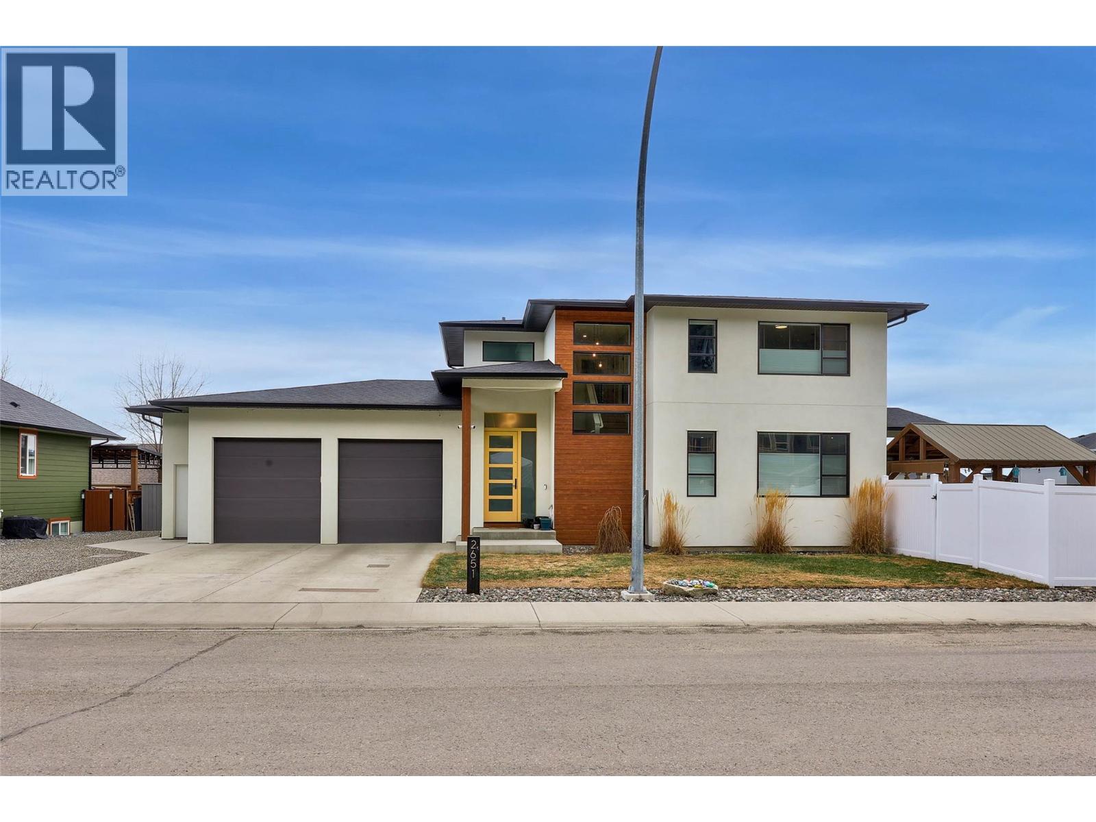 MLS® listing #29675552 for sale located at 2651 Willowbrae Drive