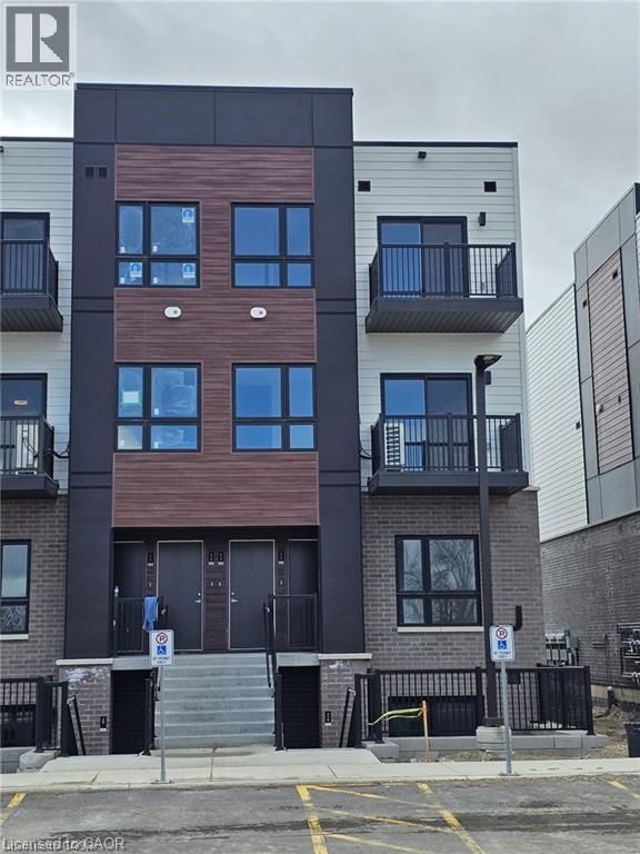 MLS® listing #29675946 for sale located at 40 PALACE Street Unit# J6