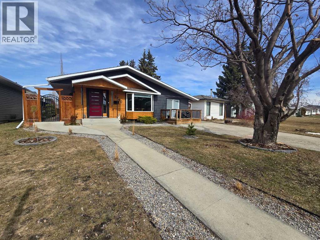 MLS® listing #29676645 for sale located at 5750 41 Street Crescent