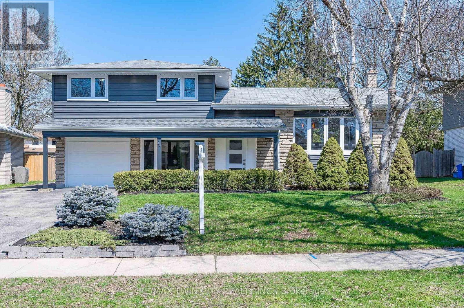 MLS® listing #29679044 for sale located at 34 BRADLEY DRIVE