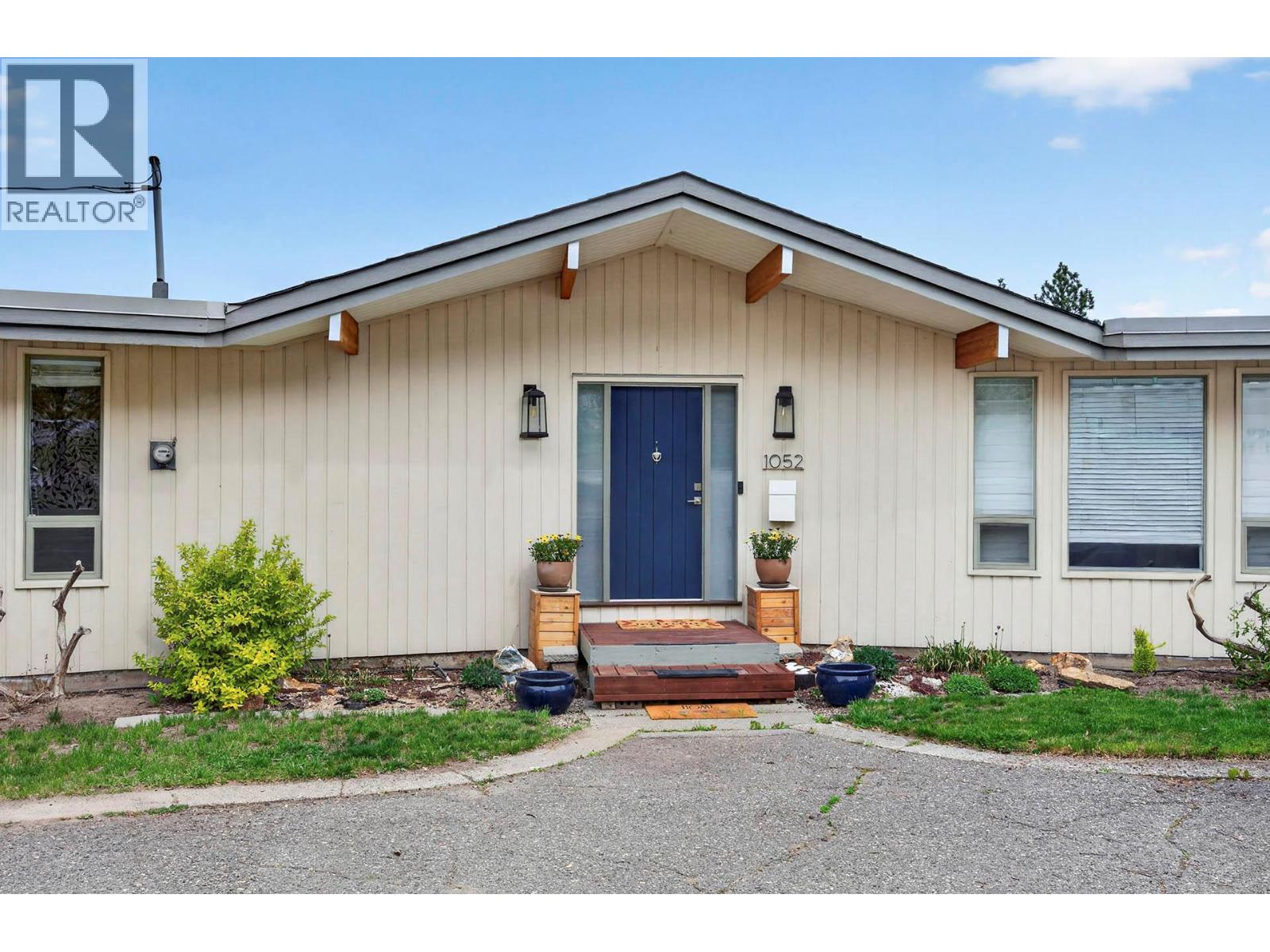 MLS® listing #29680710 for sale located at 1052 TODD Road