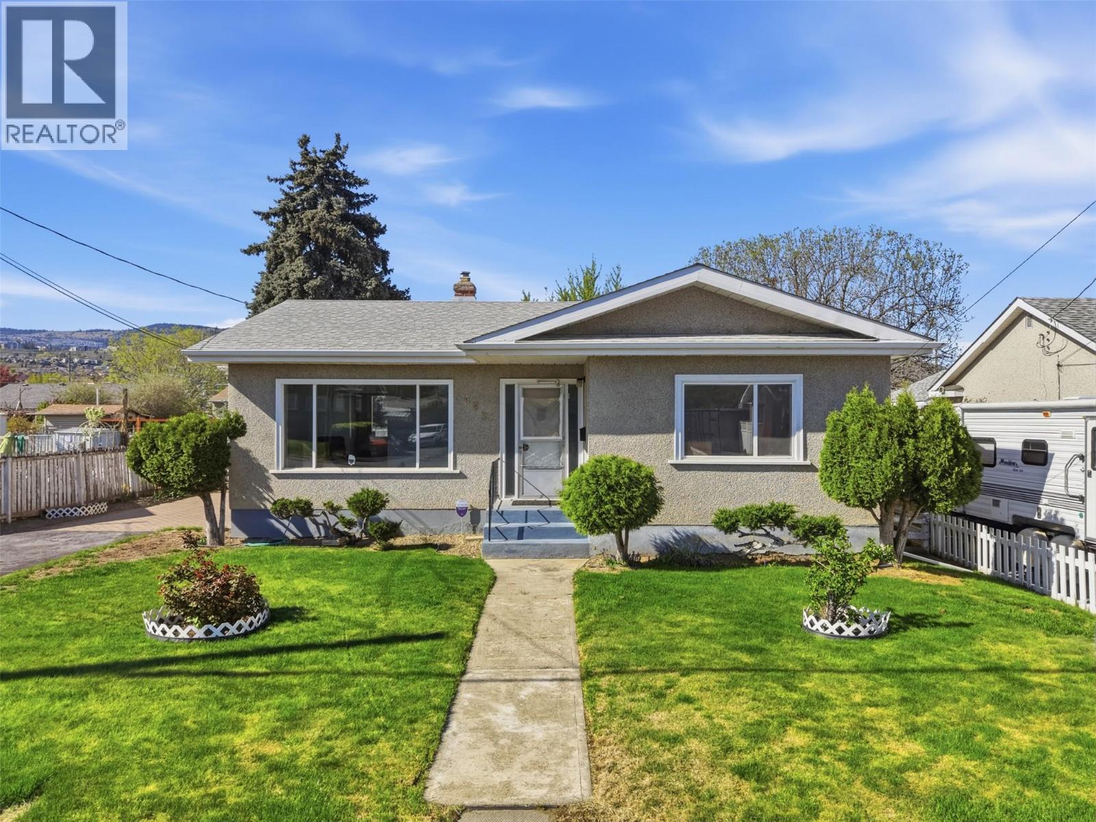 MLS® listing #29680934 for sale located at 465 Linden Avenue