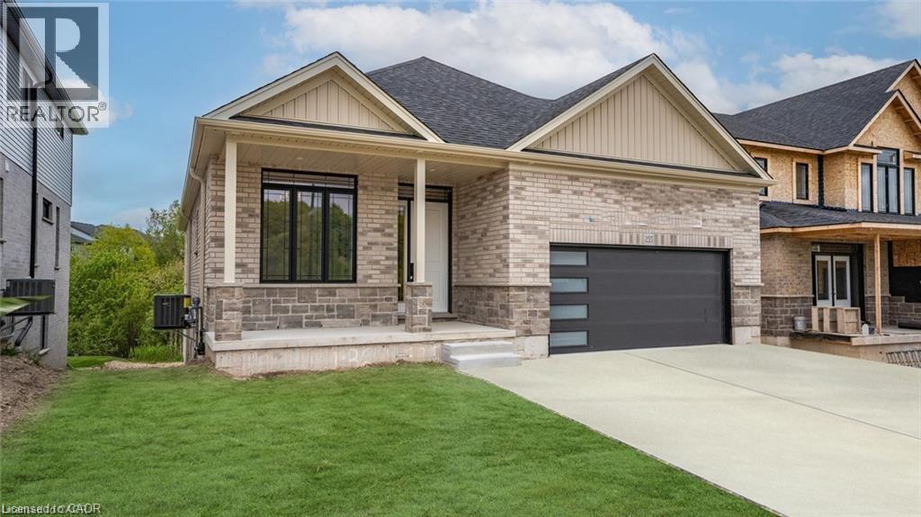 MLS® listing #29681687 for sale located at 255 LADYSLIPPER Drive