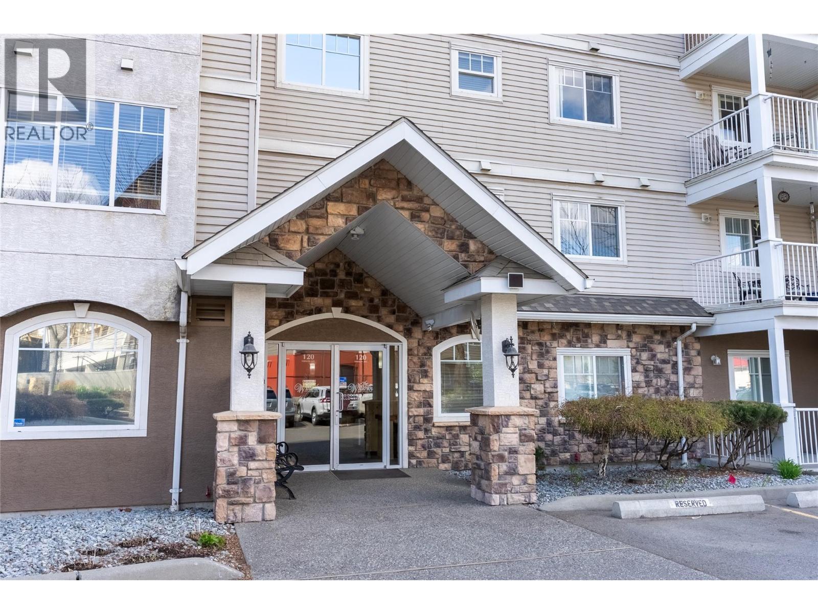 MLS® listing #29681917 for sale located at 120 VERNON Avenue Unit# 311