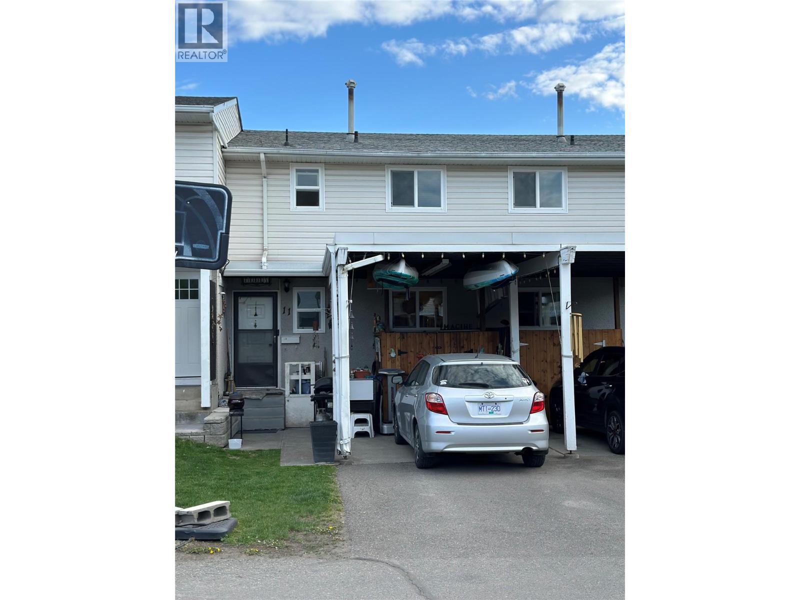MLS® listing #29682009 for sale located at 11-800 Southhill Street