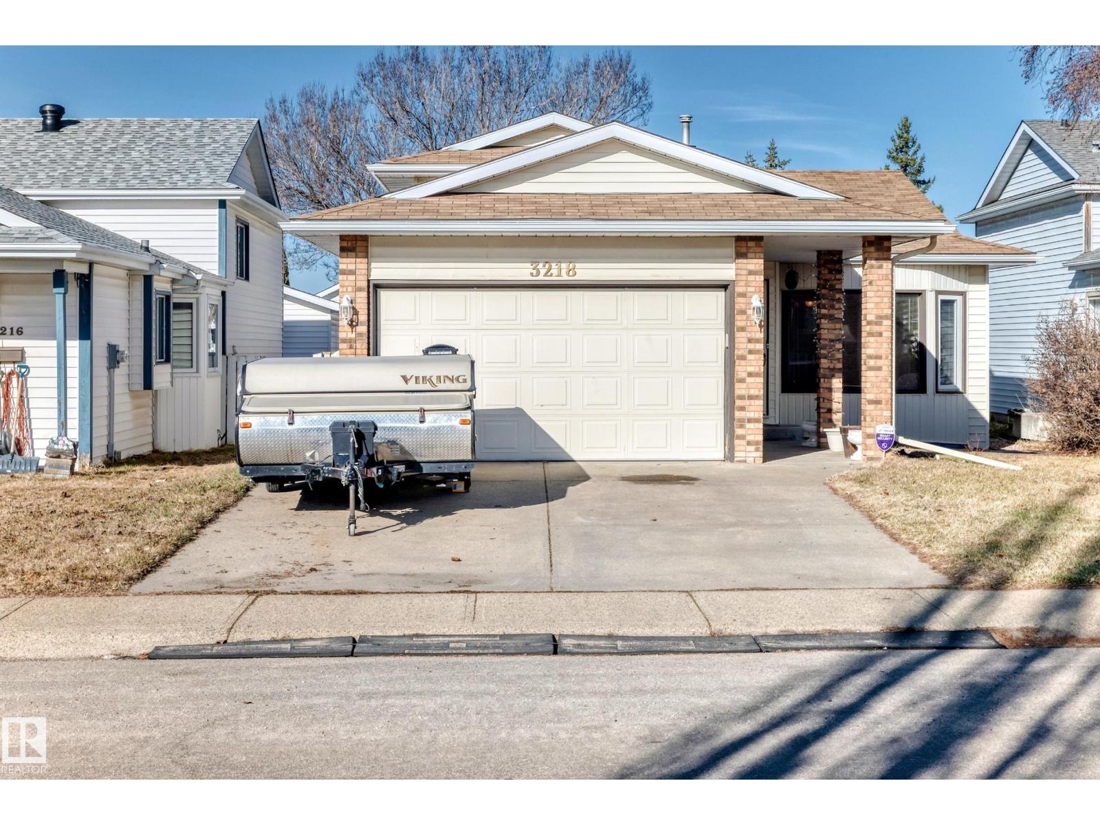 MLS® listing #29682841 for sale located at 3218 36 ST NW