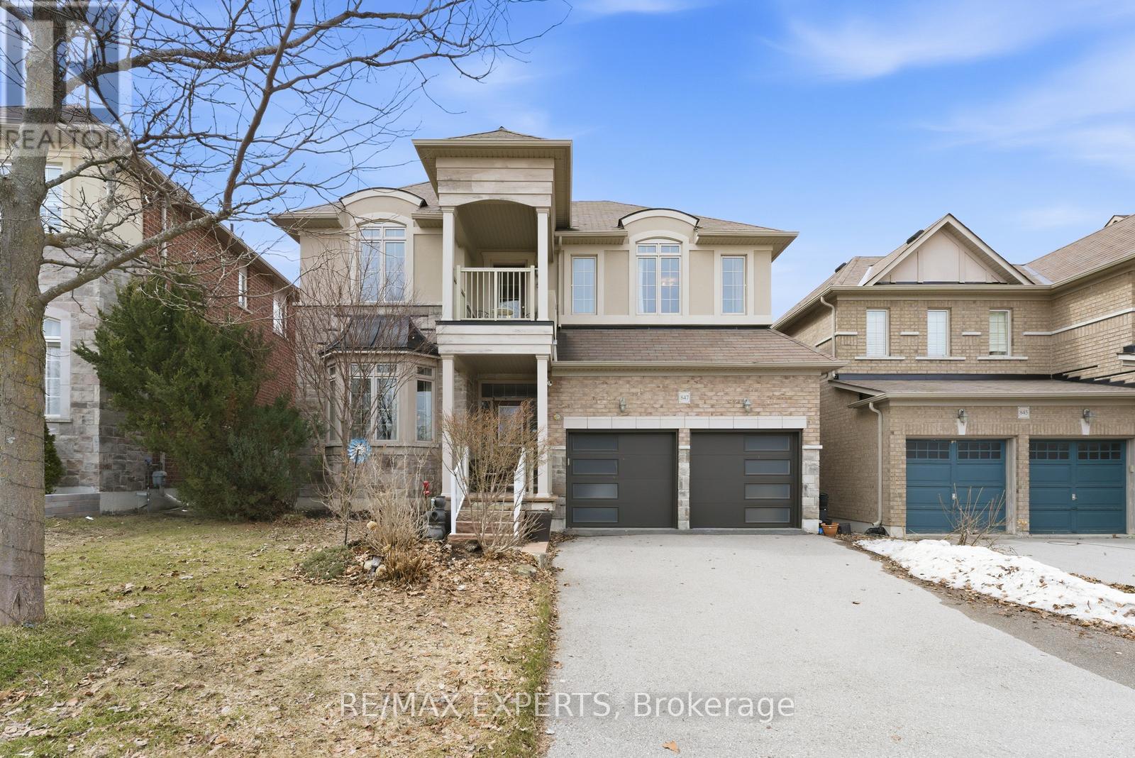 MLS® listing #29682865 for sale located at 847 MEMORIAL CIRCLE