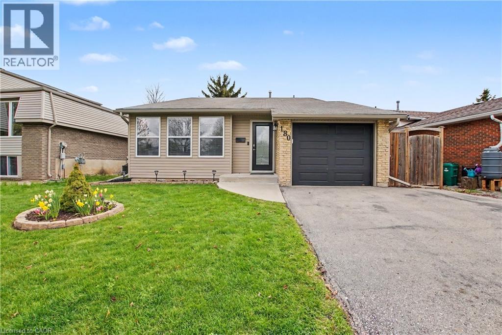 MLS® listing #29682933 for sale located at 180 SUNSET Boulevard