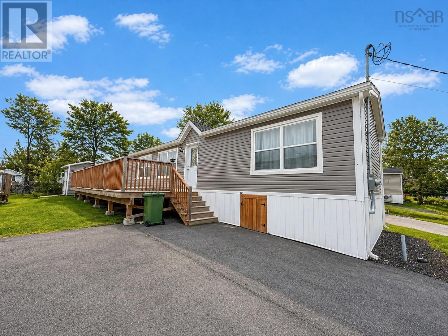 MLS® listing #29683309 for sale located at 3 Doc Avenue