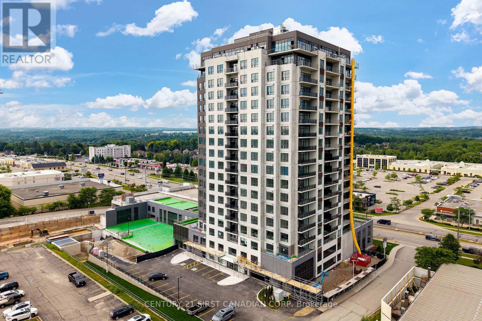 MLS® listing #29683587 for sale located at 909 - 4286 KING STREET
